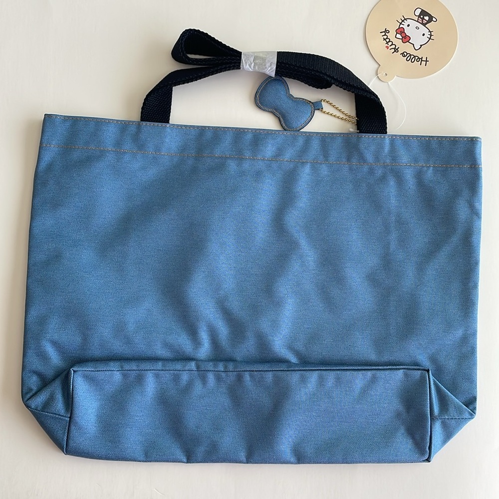 Hello Kitty Tote Bag - Picture 2 of 10